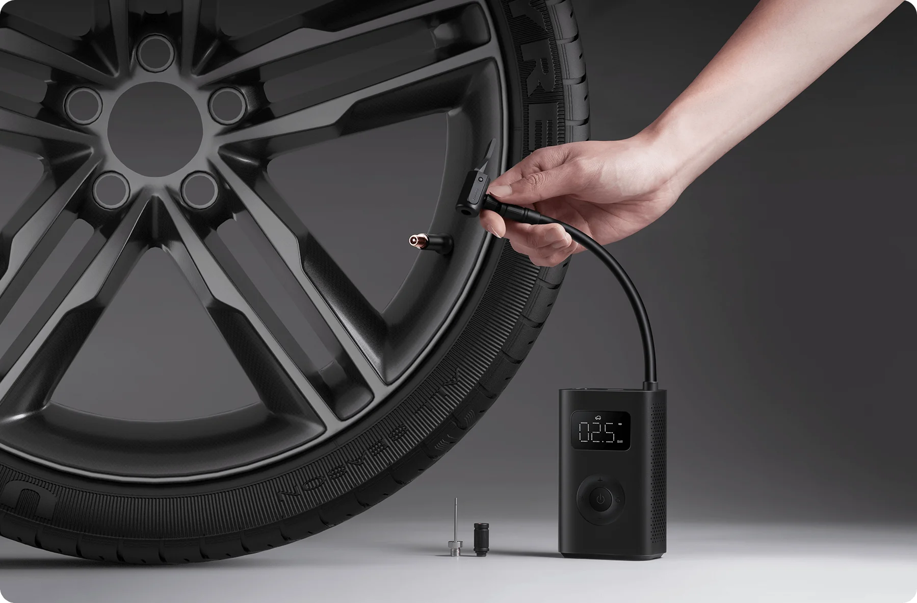 Review: Xiaomi Portable Electric Air Compressor 2 – pompa electrică portabilă care îți salvează turele și timpul