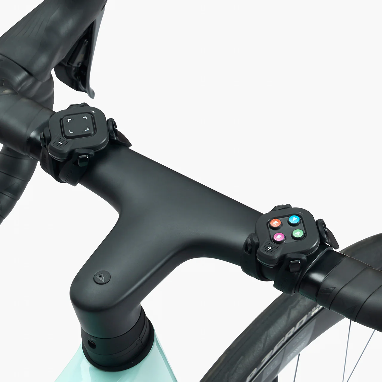 Zwift Cog & Click — merită upgrade-ul pentru indoor cycling?